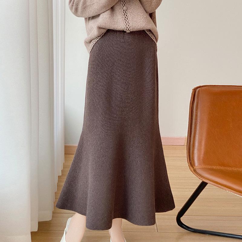 Women's Mid-Length Fishtail Wool Skirt: Elastic Waist, Solid Color, Casual & Versatile