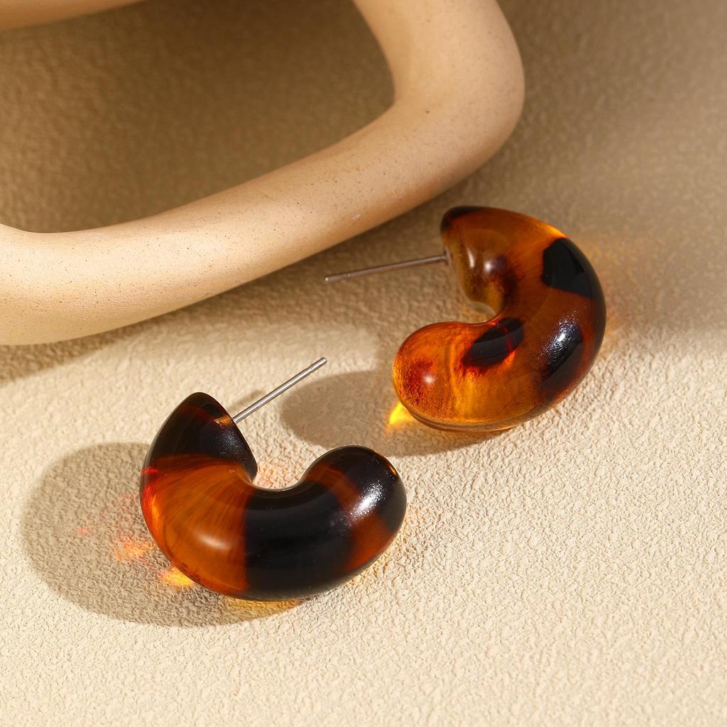 Retro European & American CCB Earring Set: Women's Creative Temperament C-shaped & Leopard Print Earrings