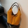 Women PU Tote Bag Designer Shoulder Bags Large Capacity Designer Handbag Hasp Closure Chic Hobo Bag Large Work Bag