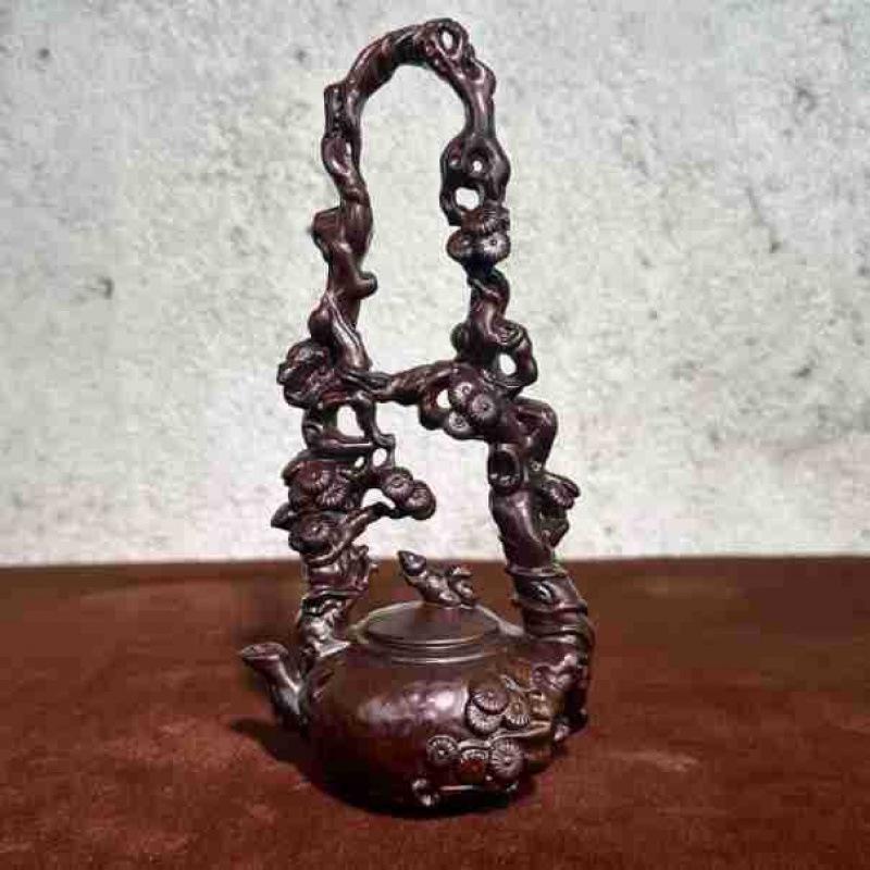 Ebony Carved Teapot Handle Ornament: Solid Wood Squirrel Shelf Display