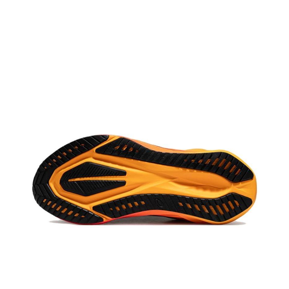 Asics Sneakers da uomo Novablast 5 CP Serie Dawn Till Dusk Grigio Quercia Chiaro Nero 1011C175-200