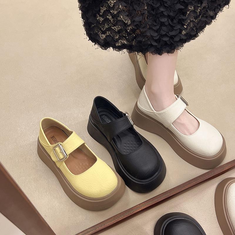 British style retro round head shallow mouth one-word single shoes spring new fashion increase height show long legs Mary Jane small leather shoes