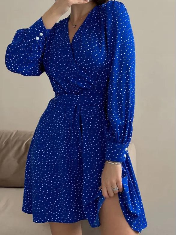 European Chic Black V-Neck Polka Dot Chiffon Dress - Women's Waist-Slimming Short Skirt for Early Autumn