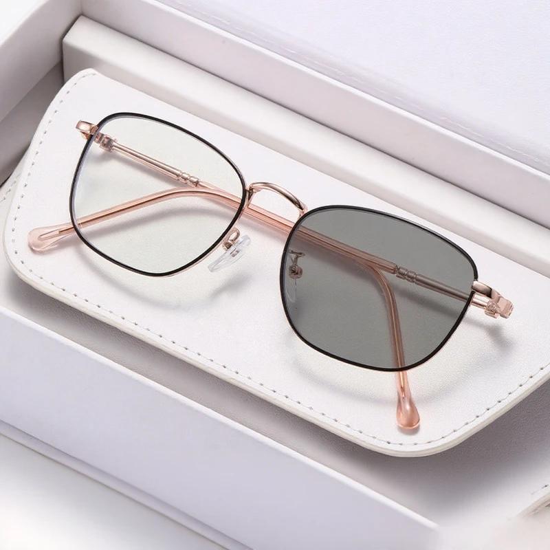 New Trend Pochromic Reading Glasses Women and Men Ultralight  Metal Frame Anti Blue Light Color Changing Far Sighted Glasses