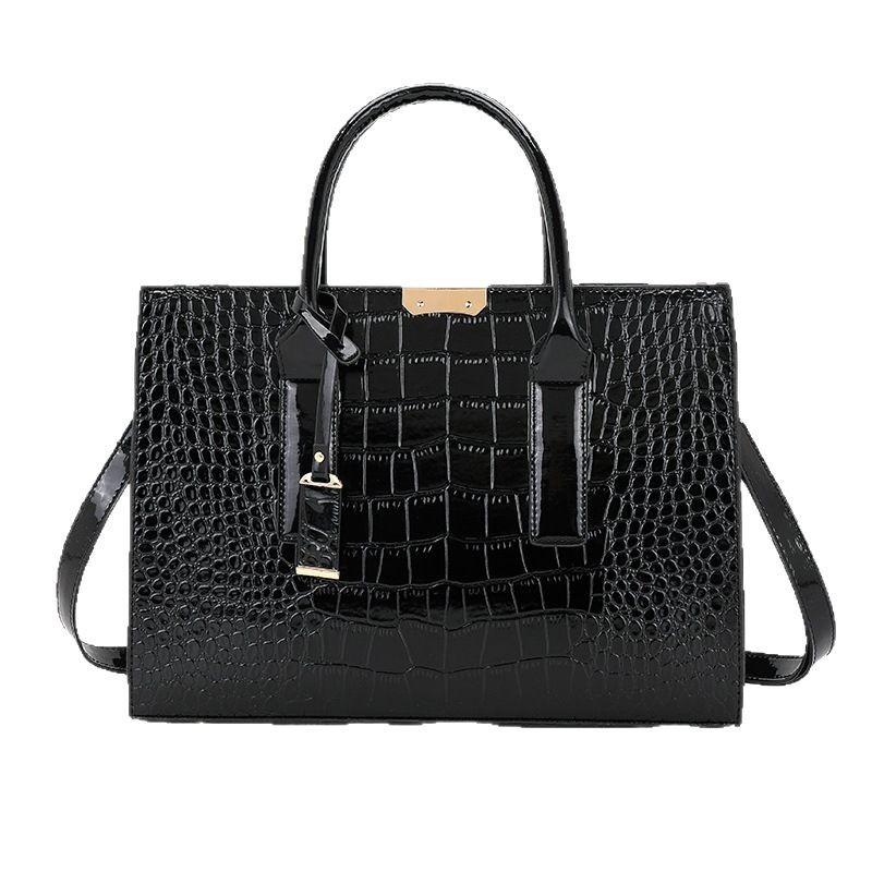 Crocodile Pattern Women's Handbag European and American Retro Women's Bag 2025 New Fashion Trendy Shoulder Bag Women's Bag