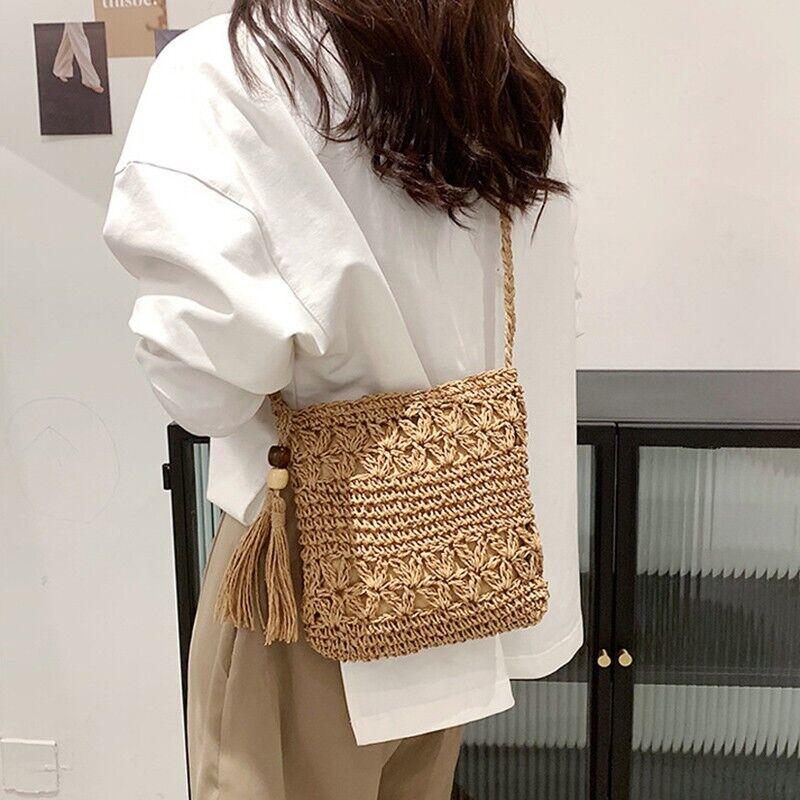 Straw Weaving Shoulder Bags for Women Tassel Beach Crossbody Bag Messenger Bag