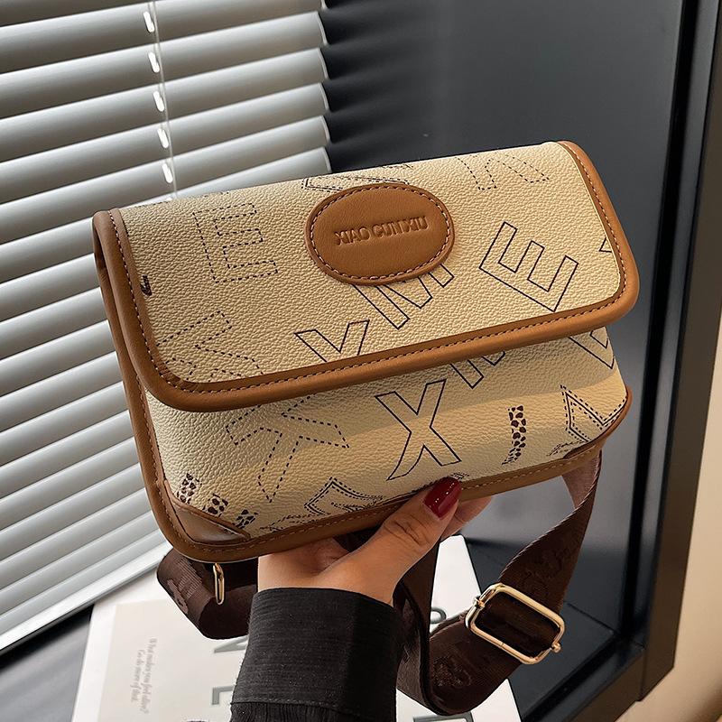 

Женская сумка премиум-класса 2025 новый нишевый дизайн широкополосная сумка-мессенджер летняя универсальная нагрудная сумка маленькая квадратная сумка No specification