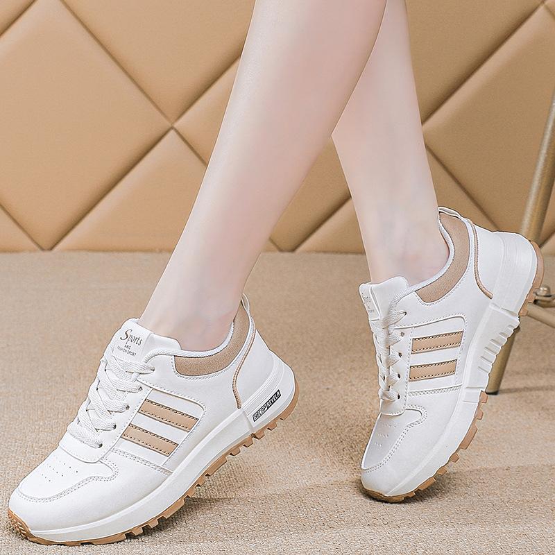 2025 new autumn fashion running sports shoes outdoor versatile casual shoes female students soft-soled travel Forrest Gump shoes