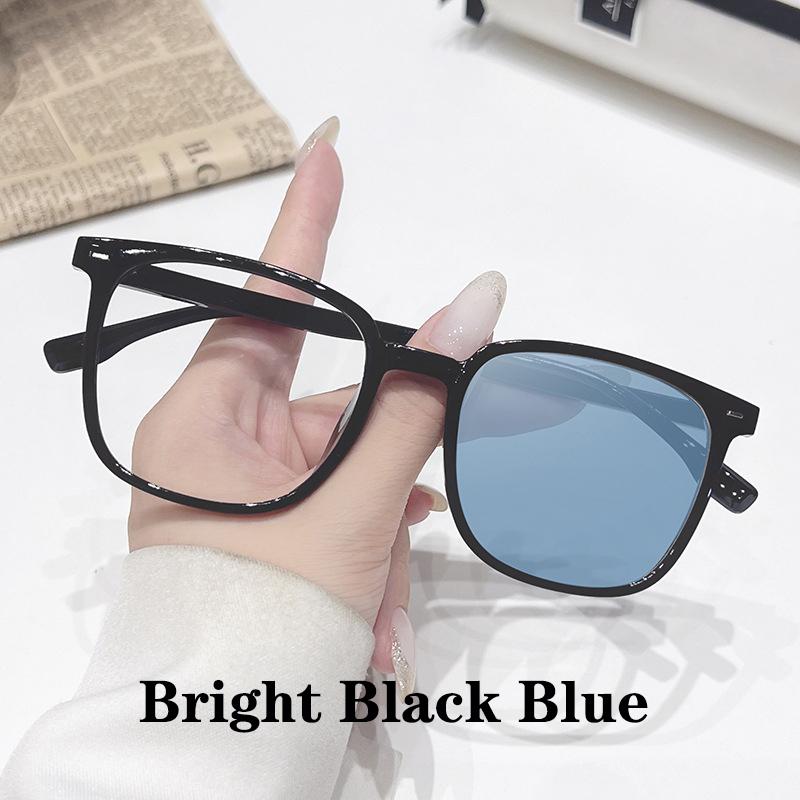 New Pochromic Square Sunglasses Rectangle Fashion Women Men Shades Sun Glasses for Female Male Traveling Oculos Plain Glasses