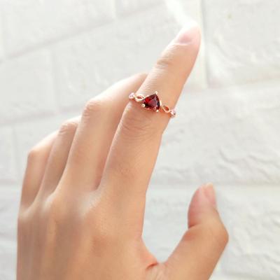 Women Wedding Ring Heart Rhinestone Hollow Out Polished Lightweight Electroplated Prom Party Finger Ring Engagement Ring Lady Finger Jewelry