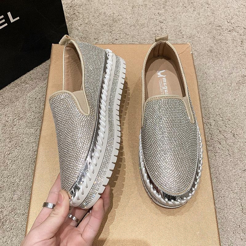 

Весна и Осень новые лоферы на толстой подошве, ленивые повседневные, со стразами, на толстой подошве-маффин, студенческие одинарные туфли 40 серебряный