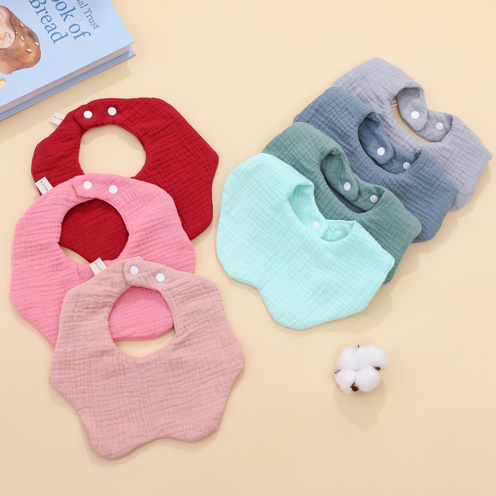 

Six-Layer Gauze Baby Bib with Rotatable Neckerchief зелений