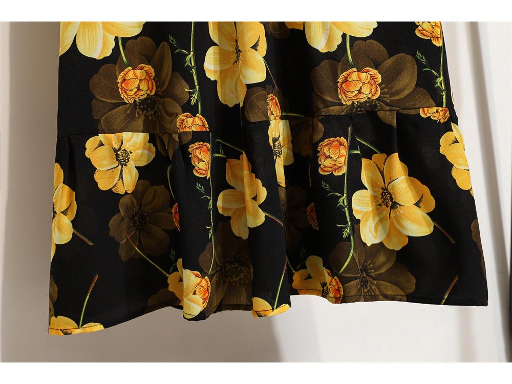 2022 European & American Floral A-Line Dress - Spring, Long Sleeve, Round Neck, Slim Fit