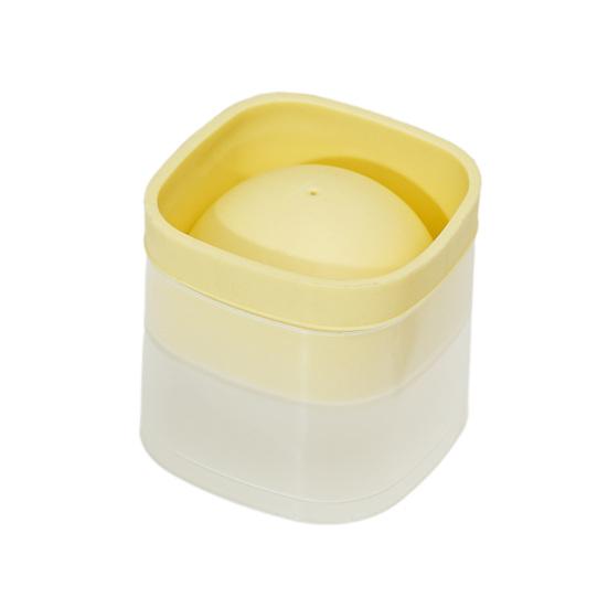 Large Silicone Sphere Ice Cube Tray with Sealed Lid Large Round Ball светло-желтого