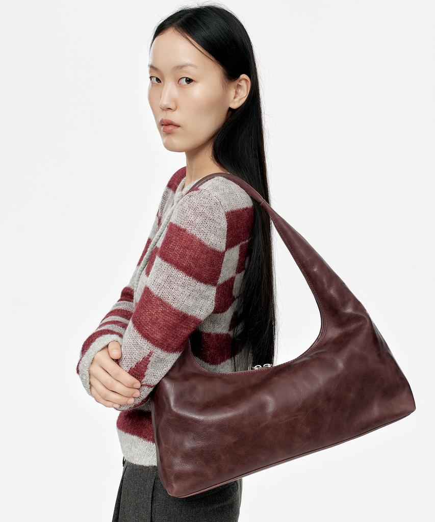 Margesherwood Hobo Large_Wine Pull-Up