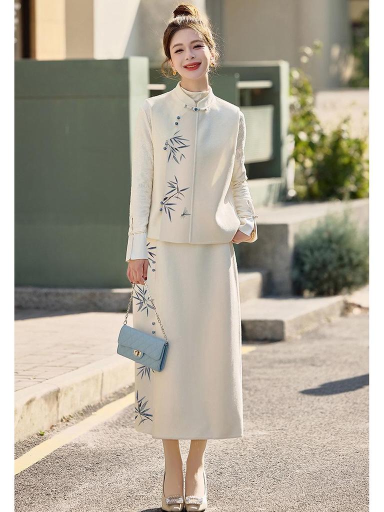 Spring 2025 New Chinese Style Stand Collar Vest & Half Skirt Two-Piece Set Dress (ZM25201)