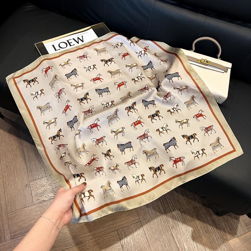 New silk scarf women's fashion versatile high-end small square scarf Korean version neck protection scarf spring and autumn retro scarf binding bag