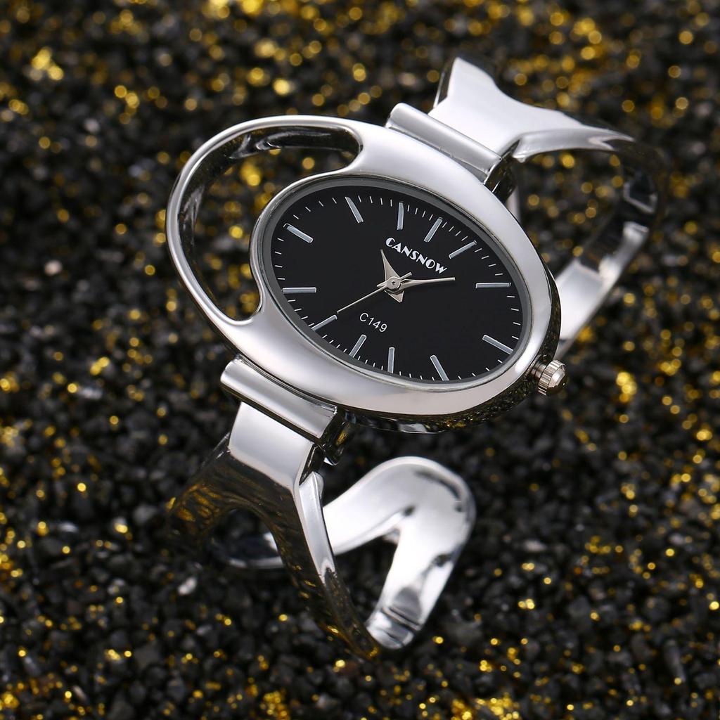 Luxury Fashion Watch For Women Steel Band Light Bracelet Version Creative Oval shaped watch Student Quartz Wristwatches Clock Gift
