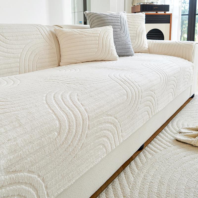 

Утолщенная плюшевая подушка для дивана осень и зима новинка 2025 прямой ряд цельная высококачественная нескользящая подушка для сиденья пододеяльник тканевое полотенце 70*70cm