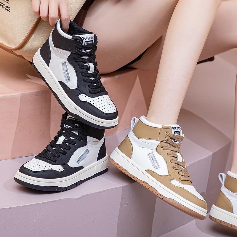 Кожаные высокие осенние кроссовки черного и белого цвета — фото 4