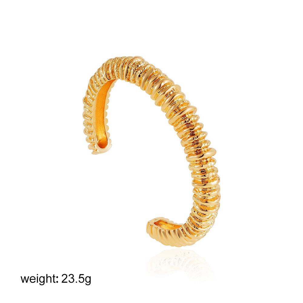 

Vintage Metal Lava Texture Stainless Steel Open Bracelet Gold Plated Round Circle Stackable Fashionable Jewelry Accessories