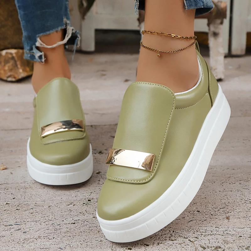 Fashion Metal Decor White Sneakers for Women Lightweight Slip-On Casual Shoes Woman PU Leather Platform Sports Shoes Plus Size
