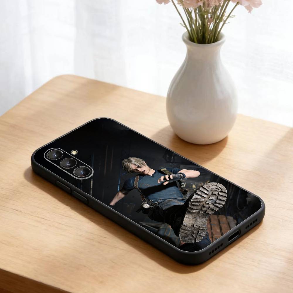 Leon Resident Evil 4 Remake Phone Case For Samsung Galaxy A73,A72,A71,A70,A52,A51 Others Soft Black Cover