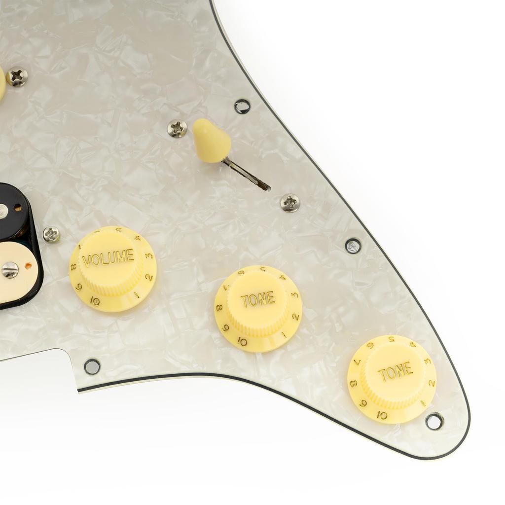 Musiclily Pro SE Prewired Pickguard Alnico 5 Pickup and 5WAY Super Switch Set for ST Strat Electric Guitar 4 Ply Aged White Pearl ST-HSS-60SE