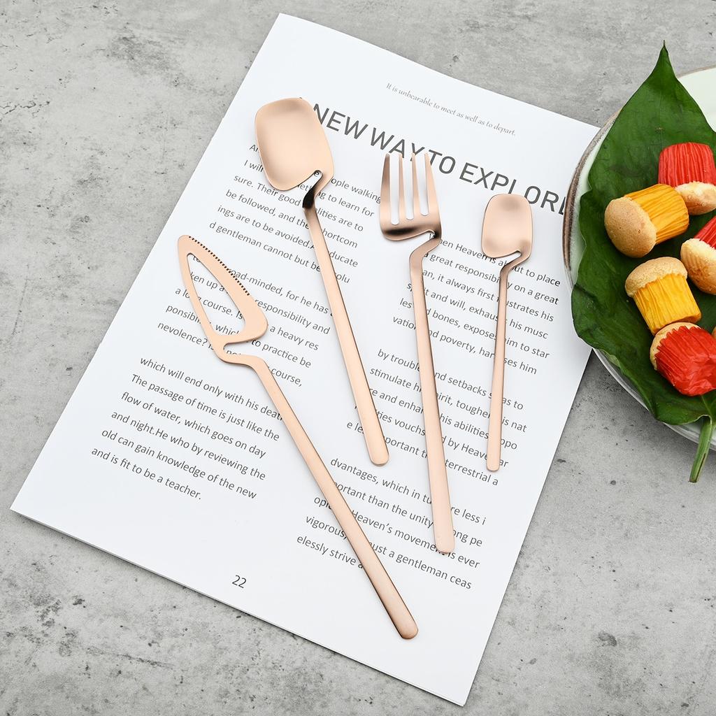 Western 16Pcs Knife Fork Spoon Dinnerware Set Matte 304 Stainless Steel Dinner Cutlery Set Party Kitchen Flatware Tableware