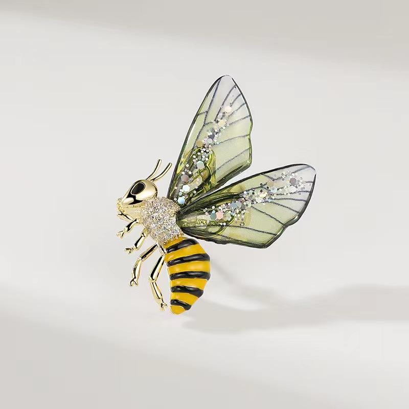 Trendy Multicolour Alloy Butterfly Brooches For Women Metal Crystal Insect Brooch Party Birthday Winter Zircon