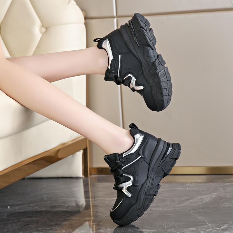 Mode Weiß Schwarz Plateau Sneaker für Damen 2024 Herbst Dicke Sohle Vulkanisierte Schuhe Frau PU Leder Rutschfeste Sportschuhe Damen