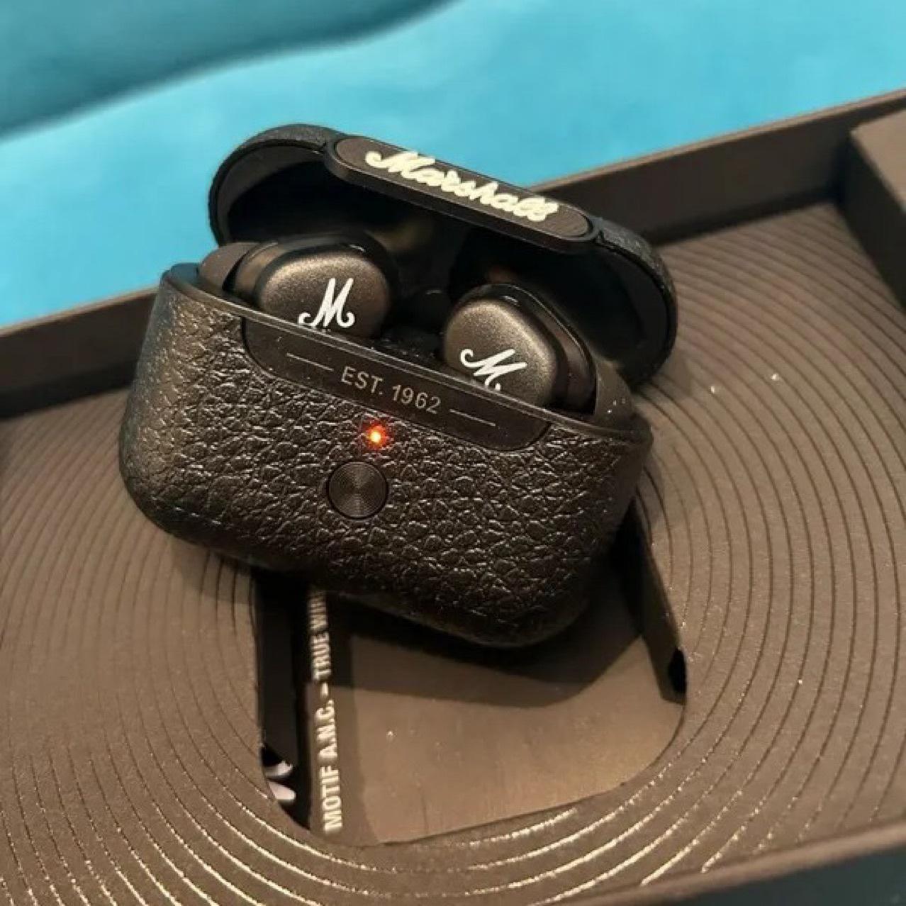 

Marshall MOTIF A.N.C. Бездротові Bluetooth-навушники 4-го покоління з шумозаглушенням - Портативні та готові до використання на відкритому повітрі чорний