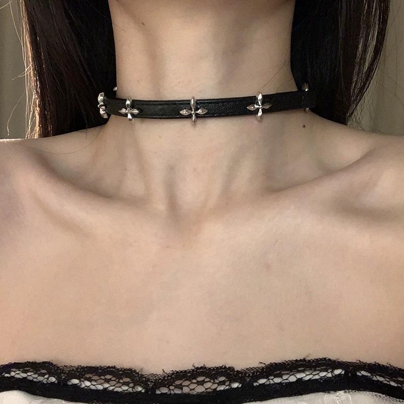 Y2K Spicy Girl Dark Star Leather Choker Necklace - Pure Desire Clavicle Chain