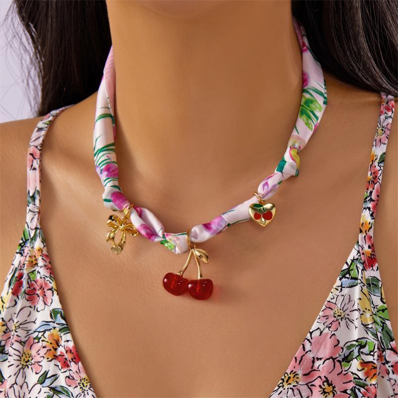Bohemian Style Satin Bandana Scarf Necklace Vintage Flower Heart Bow Cherry Charm Scarf Pendant Fashion Women Jewelry Accessory