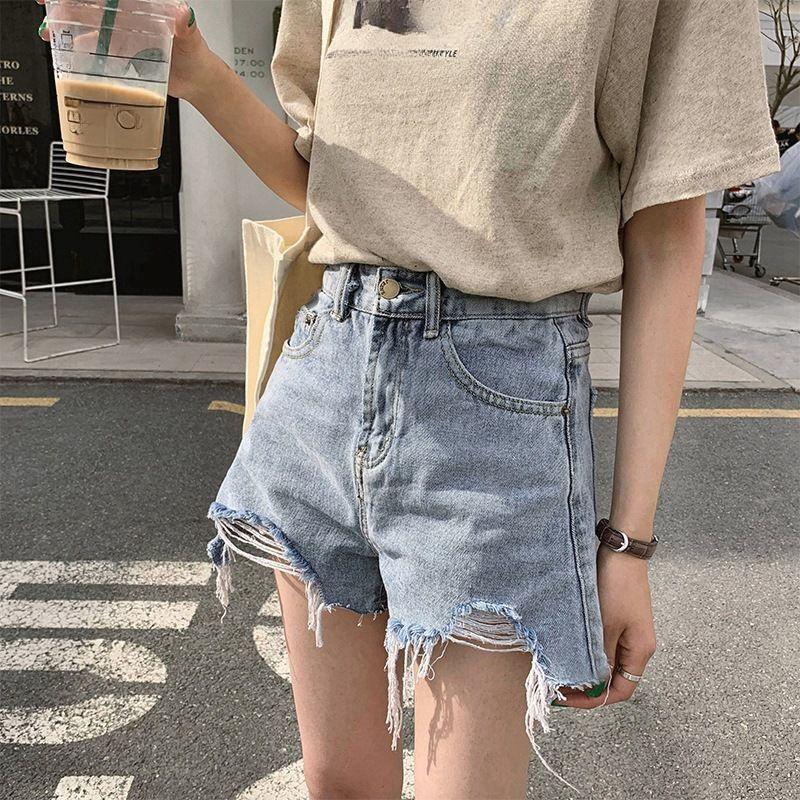 Летние женские джинсовые шорты. Модные брюки для похудения. Модные тонкие шорты — фото 8