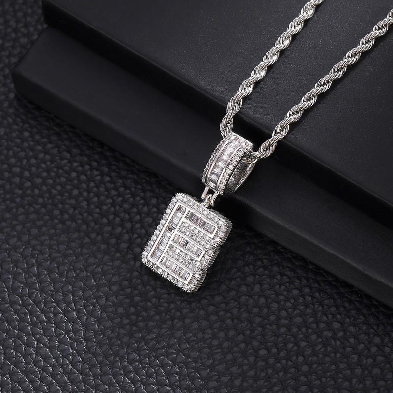Collana con Ciondolo Lettera in Rame con Incastonatura in Zirconia Stile Hip Hop Alfabeto Iniziale Charms Donna Uomo Gioielli Trendy