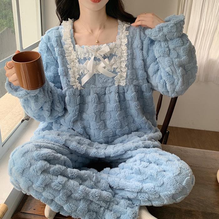 Women's Princess Style Coral Velvet Pajamas - Autumn Lace, Thick & Warm Home Suit