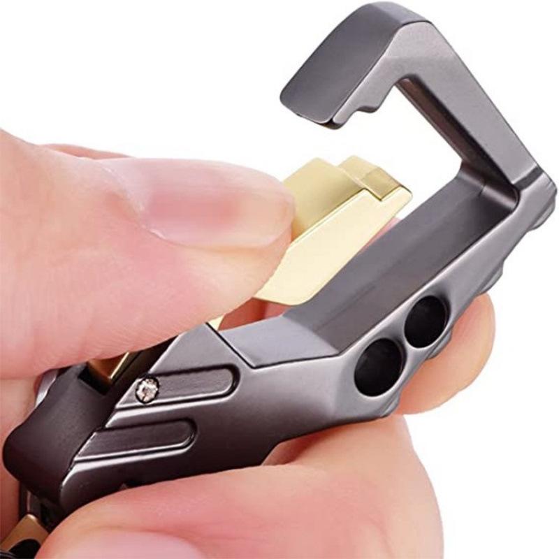 Breloc Pandantiv Deschizător de Sticle Multifuncțional Unisex: Cadoul perfect pentru cupluri
