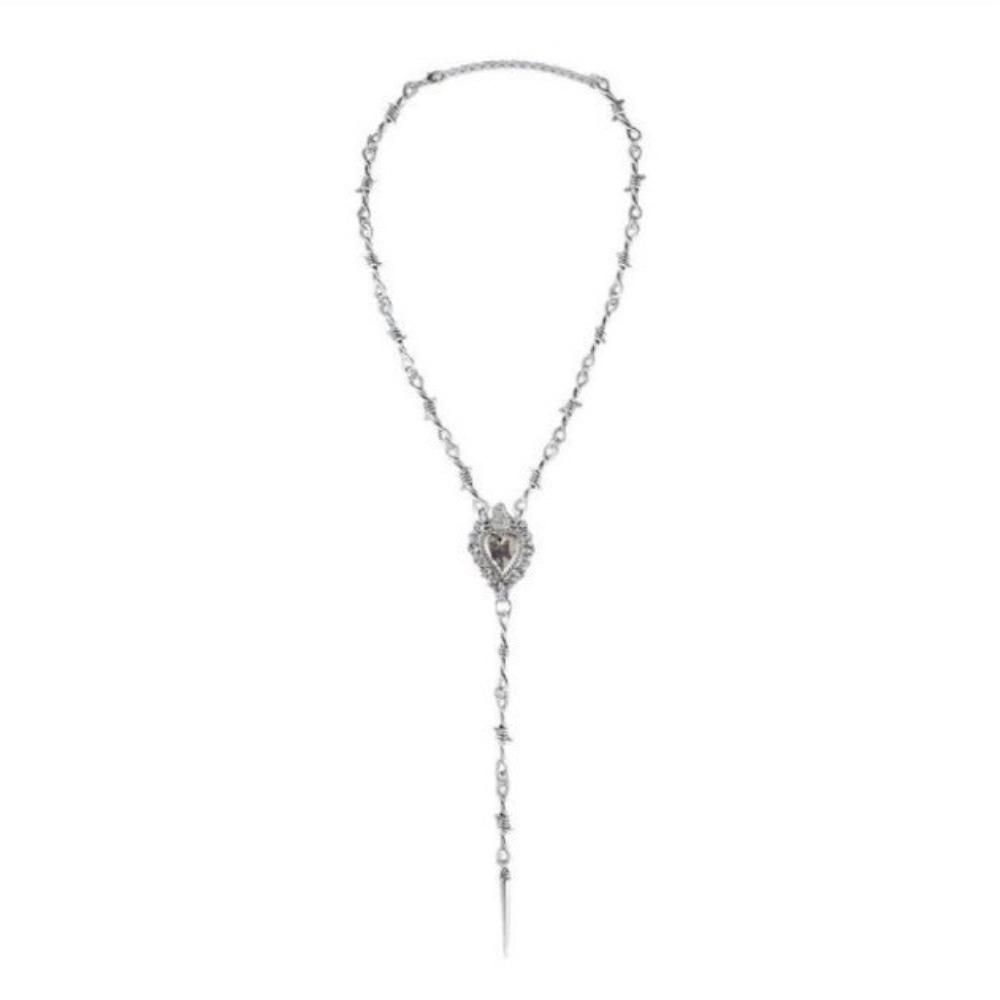 Hip-hop Punk Hollow Out Thorny Heart Shape Pendant Rivets Long Tassels Collarbone Chain for Women Personality Necklace Jewelry