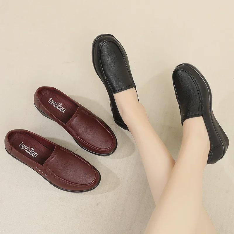 Black Wedge Heel Shoes for Middle-Aged and Elderly Women - Spring and Autumn Work Shoes