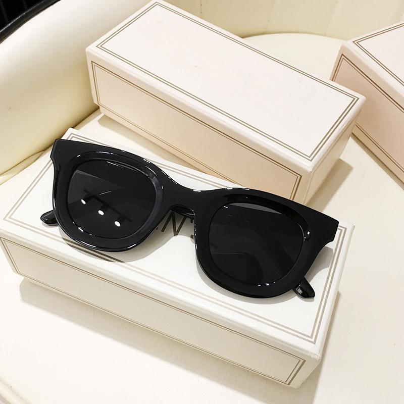 

Trendy Square Sunglasses Women Brand Designer Decor Acrylic Vintage 90s Men Rectangle Sun Glasses Yellow Shade Female UV400 As Picture