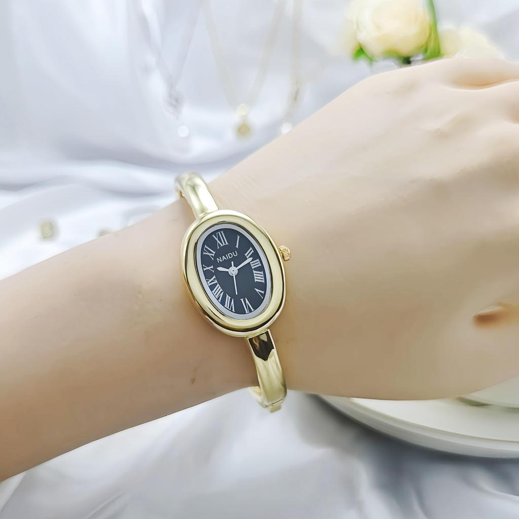 Brand Quartz Watch for Women Luxury Gift Girl Wristwatches Ladies Bracelet Wristwatches Stainless Steel Strap Small Dial Watch