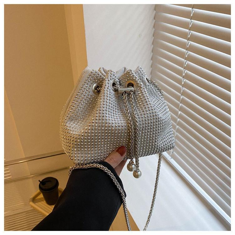 Stylish Chain Crossbody Bucket Bag 2023 New Large Capacity Pu Leather Trendy Handbag