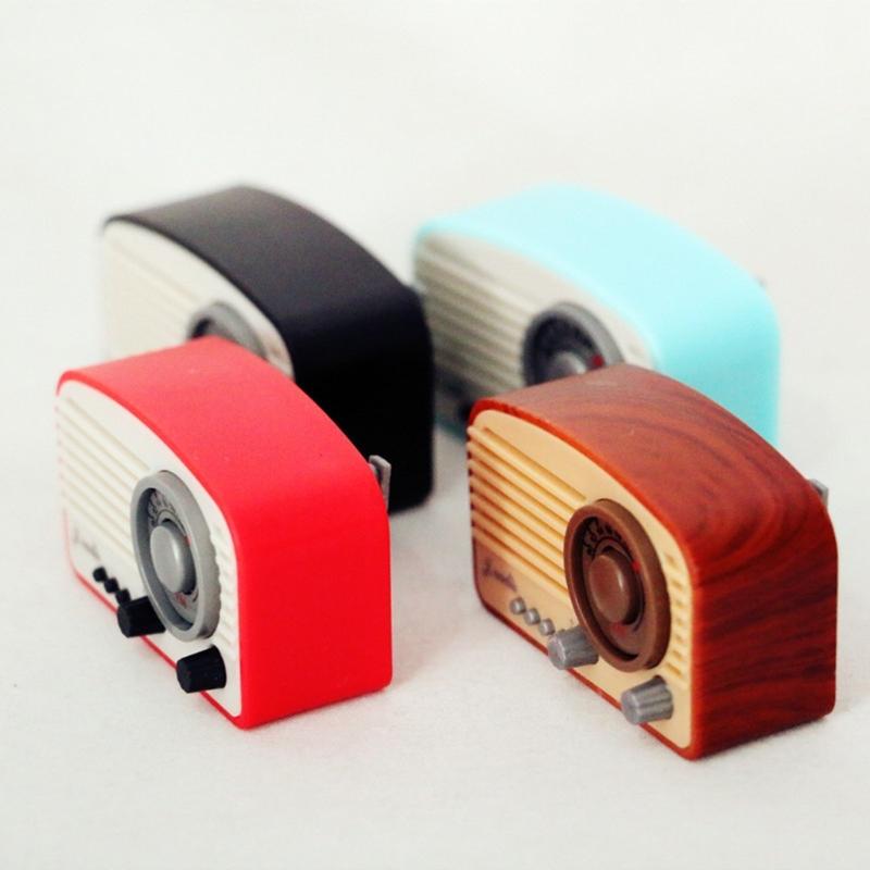 1:12 miniaturních simulací staromódního retro rádia, modelů magnetofonů, nábytku X3UC