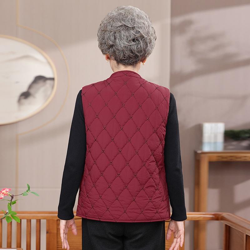 Wear vest women's autumn and winter velvet vest old lady thermal vest