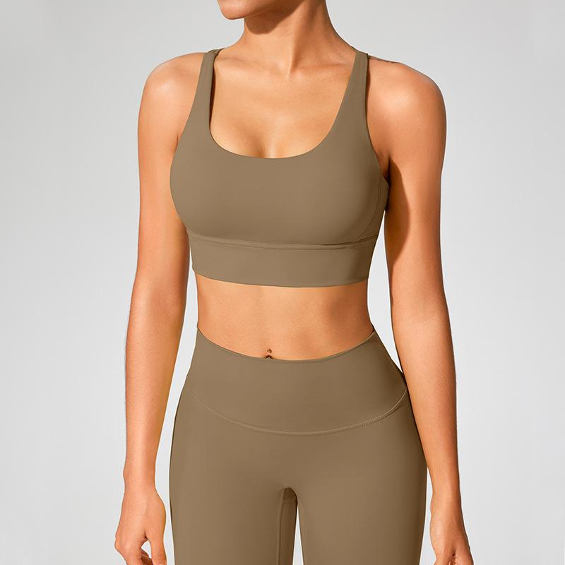 Cross-Back Shockproof Sports Bra: European-American Fitness Tank Top with Thin Straps for Yoga and Nude Comfort