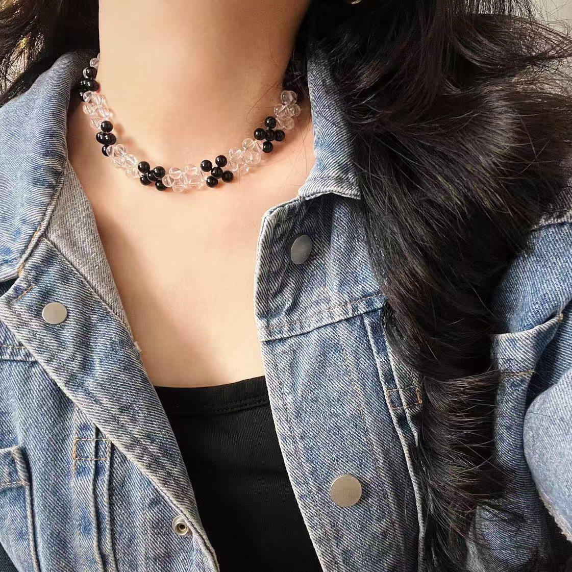 Vintage High-Quality Vitreous Natural White Crystal Black Agate Woven Collarbone Chain Necklace