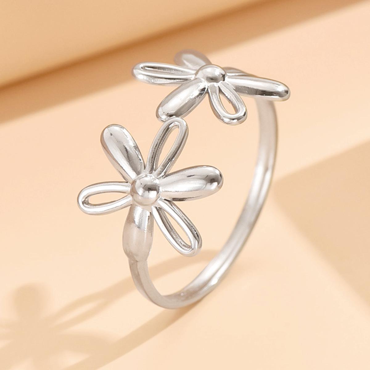 Sweet Daisy Stainless Steel Ring: Women s Fairy Flower Index Finger Jewelry