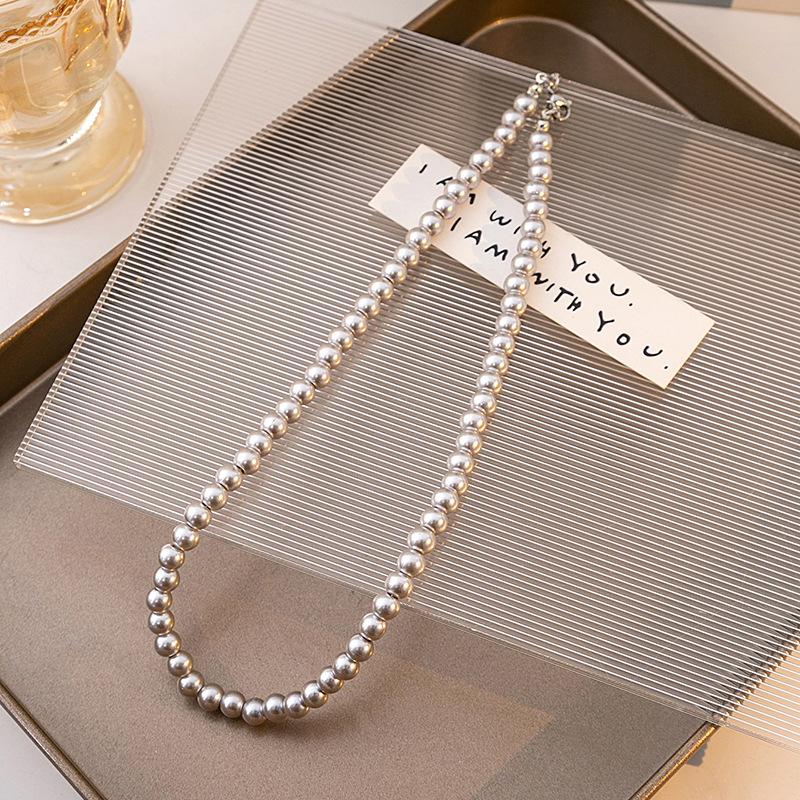 French Retro Temperament Light Luxury Imitation Pearl Necklace, Niche Design Sense High-End Pearl Chain Woman