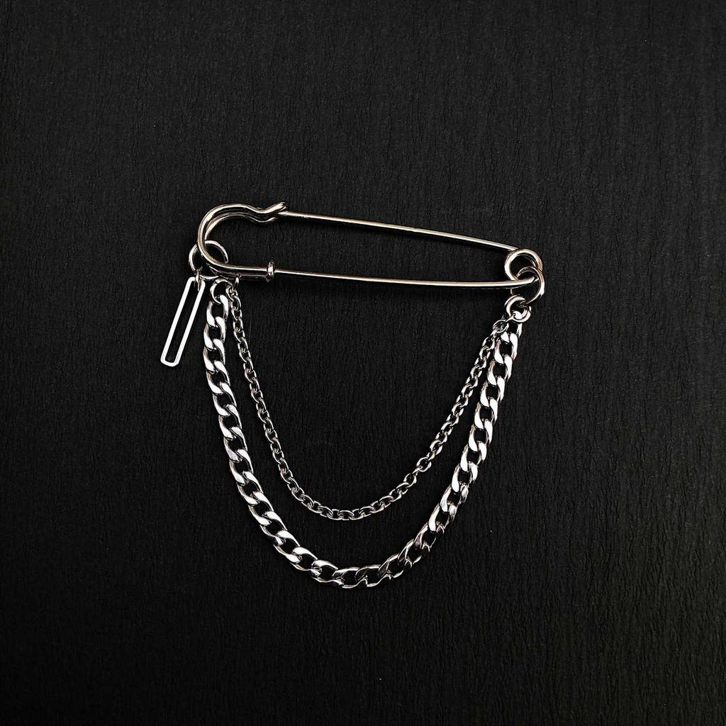 Fashion Punk Style Lava Love Brooch Creative Niche Design Heart-Shaped Suit Pin Collar Accessories Brooches for Women Girls